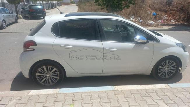 Peugeot  208