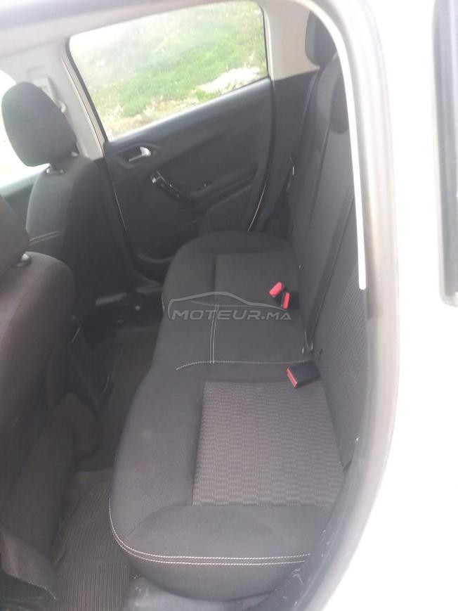 Peugeot  208
