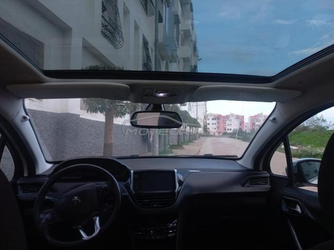 Peugeot  208