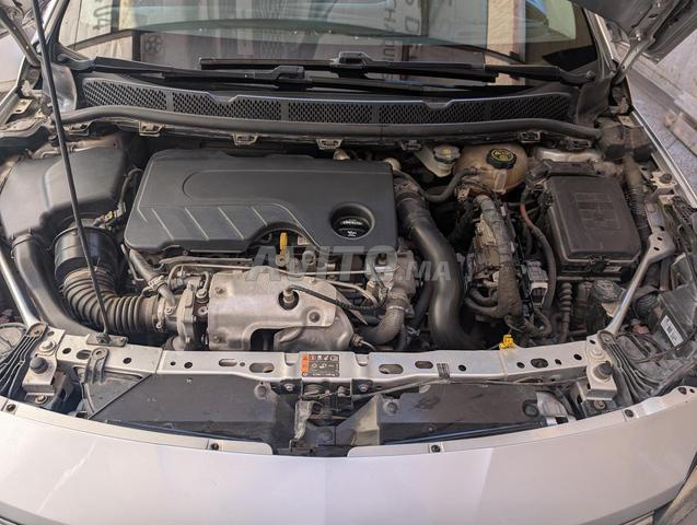 Opel Astra Diesel Manuelle 2018 à Safi - 2