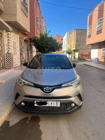 Toyota C-HR Hybride Automatique 2018 à Khemisset - 2
