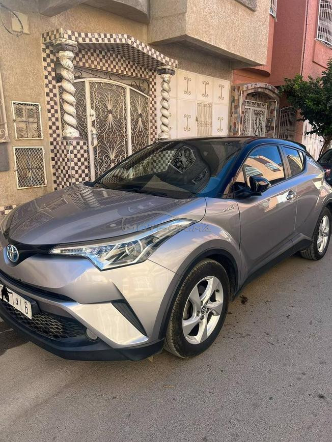 Toyota C-HR Hybride Automatique 2018 à Khemisset