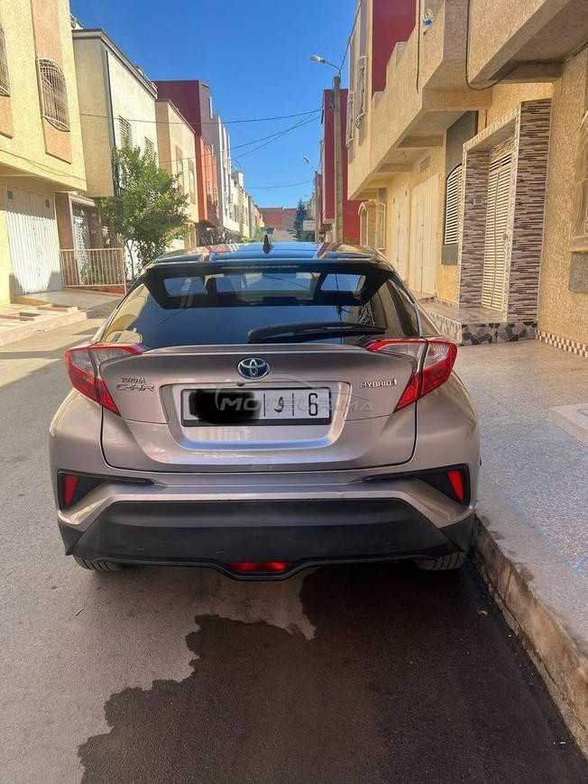 Toyota C-HR Hybride Automatique 2018 à Khemisset