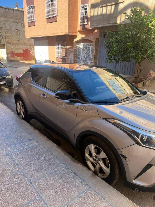 Toyota C-HR Hybride Automatique 2018 à Khemisset
