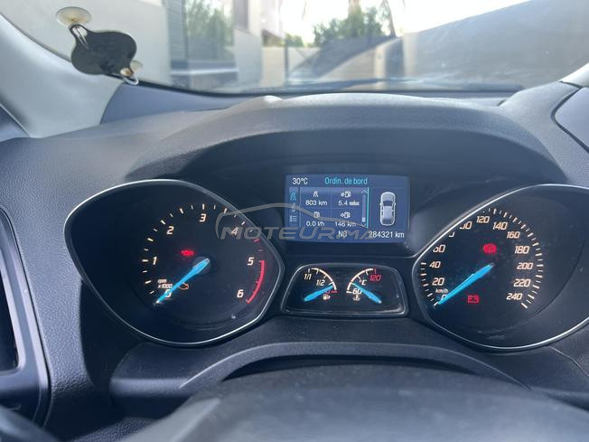 Ford kuga 2 litres diesel model 2014 / 280 000 km