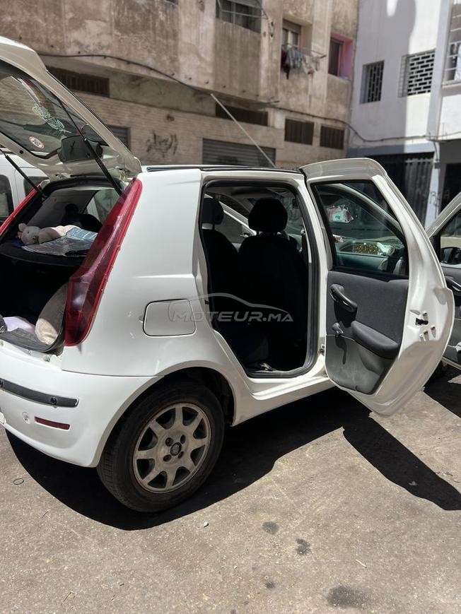 Fiat Punto Essence Manuelle 2009 à Casablanca
