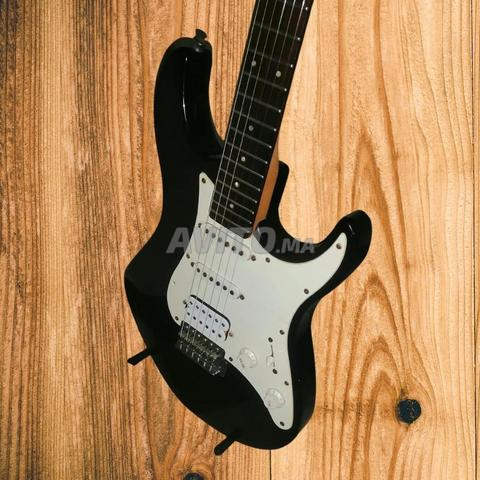 جيتار كهربائي أصلي Yamaha EG112C HSS - 2
