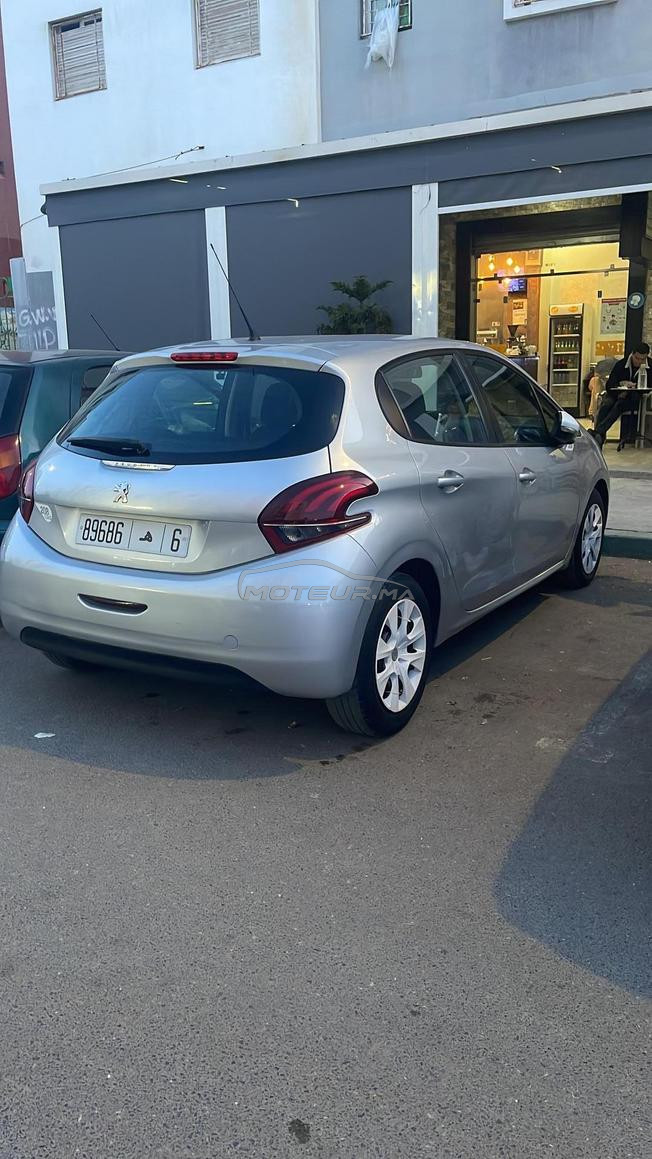 🚗 Peugeot 208 1.6 Diesel – 2017 – 140 000 km