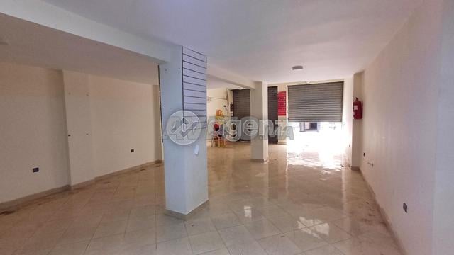 MEK-ME-1083 - Local commercial à vendre à Bel Air