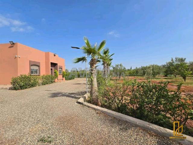 Villa Issen Houwara