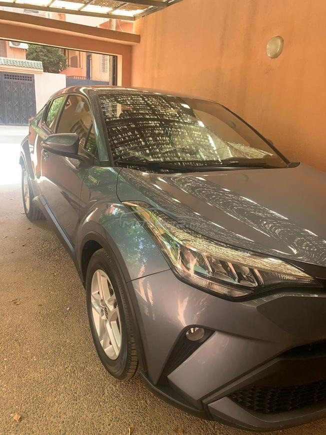 🚗 À VENDRE – Toyota C-HR Hybride 2022