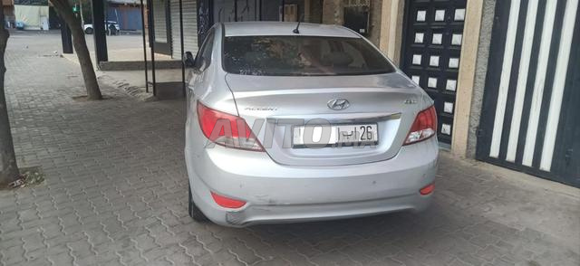 Hyundai Accent 2017 très bon état - 2