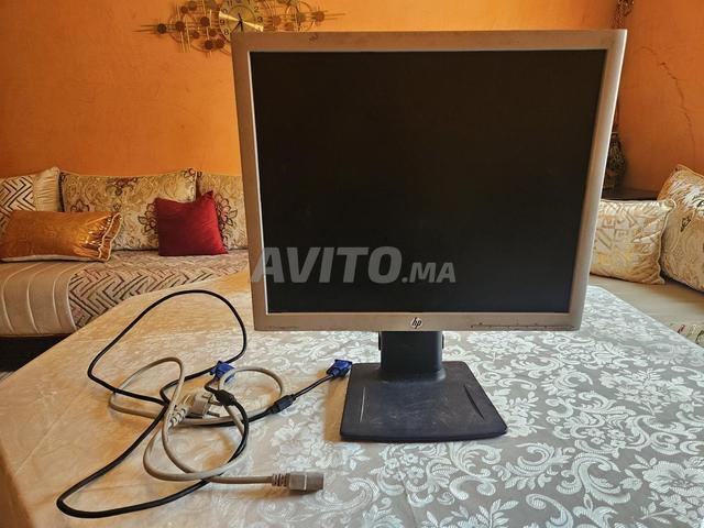 شاشة كمبيوتر HP - 2