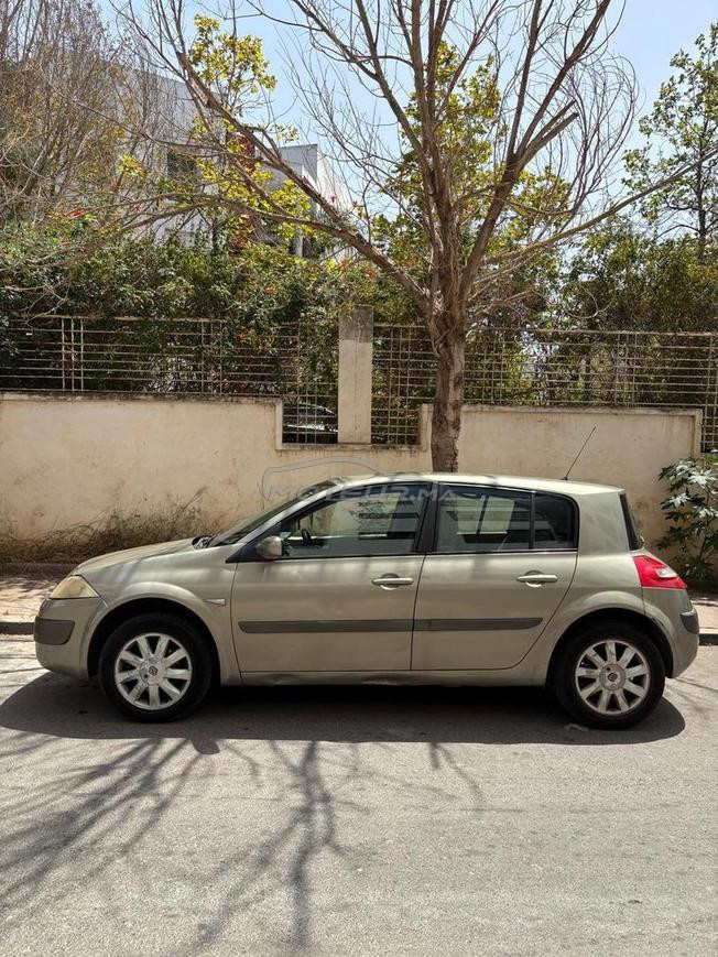 je vend une Renault Mégane 2007   