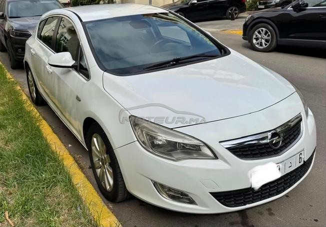 Opel Astra Cosmo 2012 1ère main 