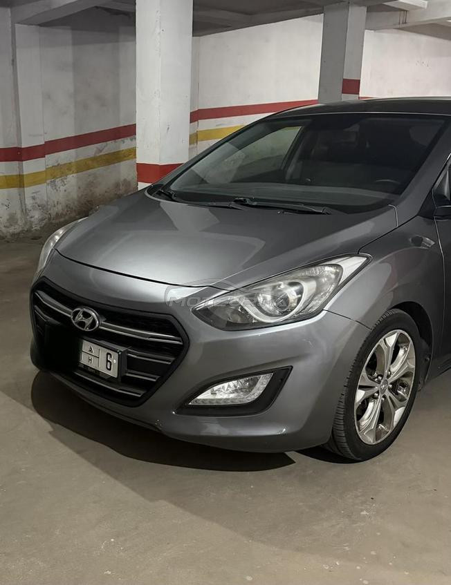Hyundai i30 très bon état tout