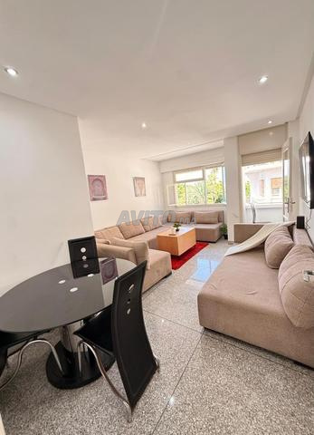 Grand appartement meublé à louer par jour à Rabat