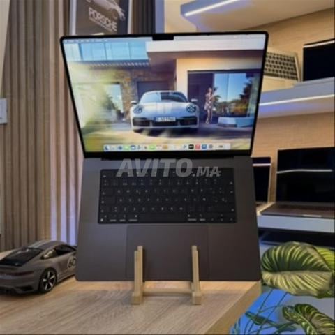 MacBook Pro 16” 2024|M3 PRO| 18Go | 1To (Officiel)