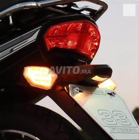 33 moto modèle 2025 49cc propre - 2