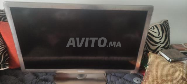 تلفزيون فيليبس HDMI 42 بوصة - 2