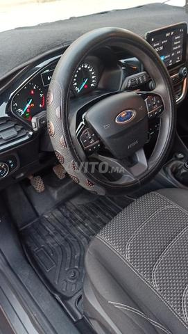 A vendre Ford Fiesta - 2