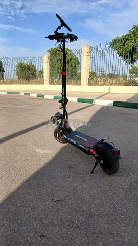 Trottinette Urban glide propre 100% 🇨🇵 - 2