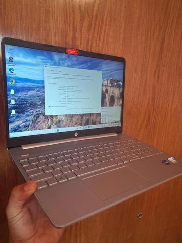 حاسوب محمول HP Laptop 15s i5 الجيل 11 بسعة 512/8