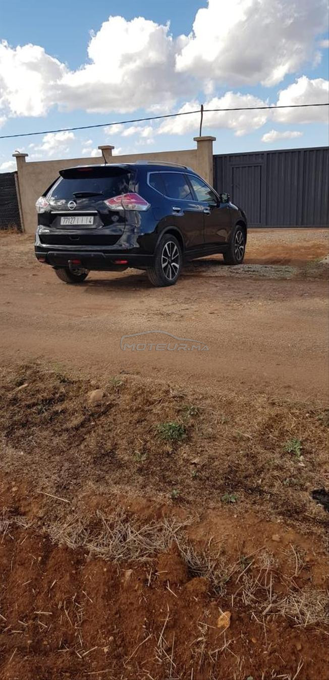 voiture nissan très bon état 