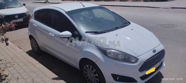 Ford Fiesta Essence Manuelle 2016 à Casablanca - 2