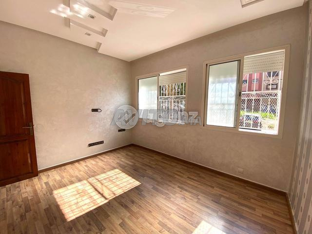 CMN-AC-1905 - Appartement à vendre à Hay Al Fadl