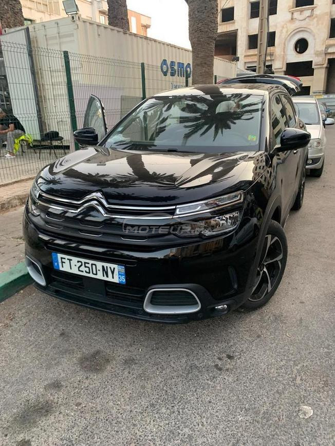 السيارة الممتاز ة
