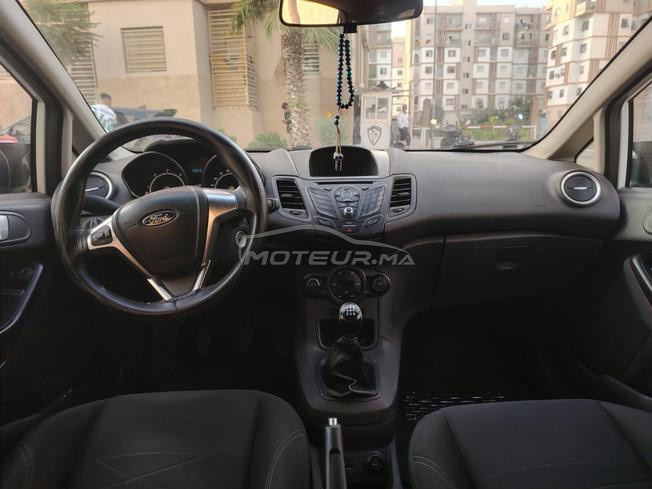 Ford fiesta très bon état 