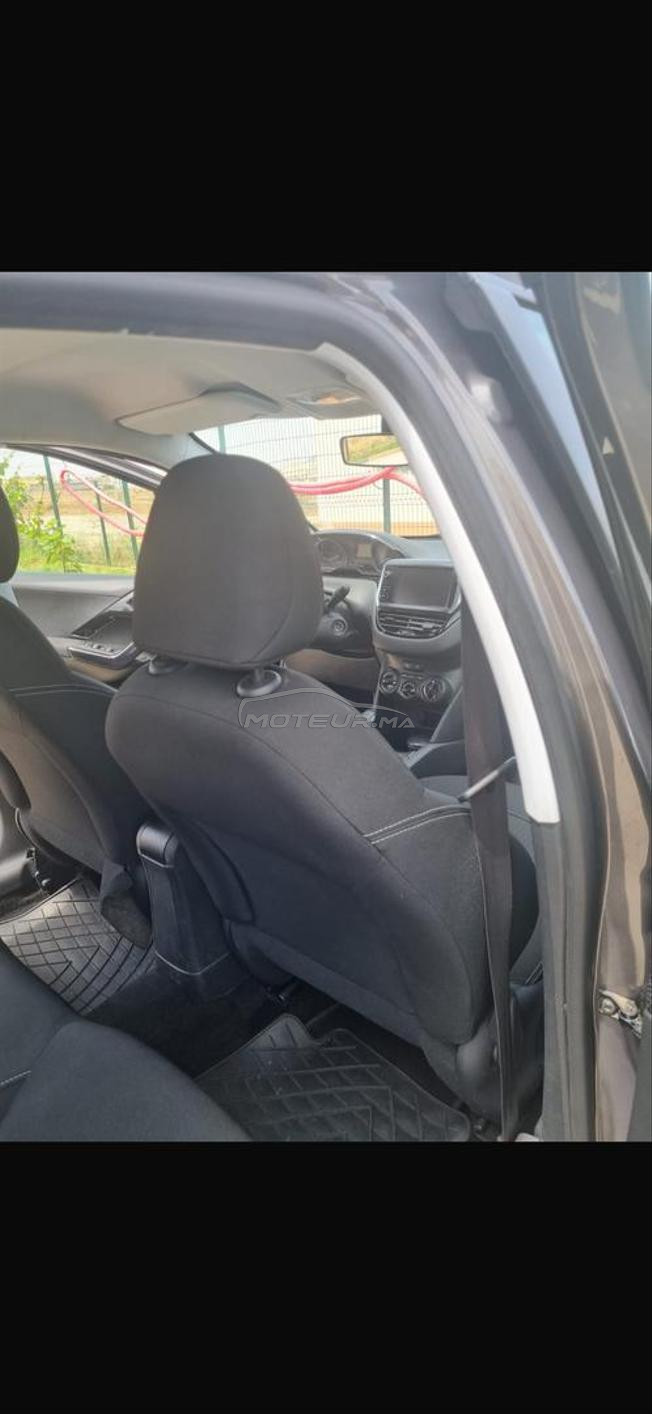 peugeot 208 active modele 2029