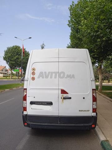 Renault Master Diesel Manuelle 2018 à Ifrane - 2