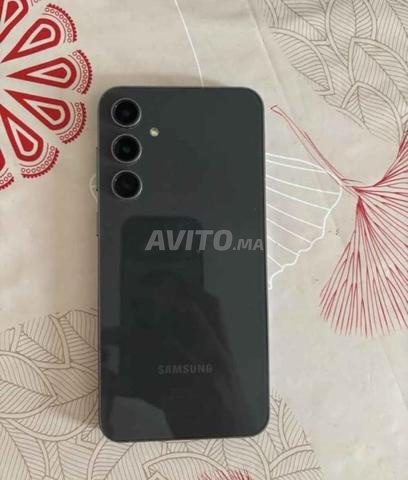 Samsung S23 FE 256 Go, encore neuf jamais ouvert