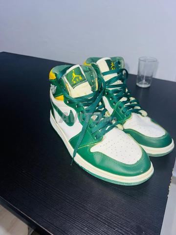 Air Jordan 1 mid pine green taille 43 original 💯