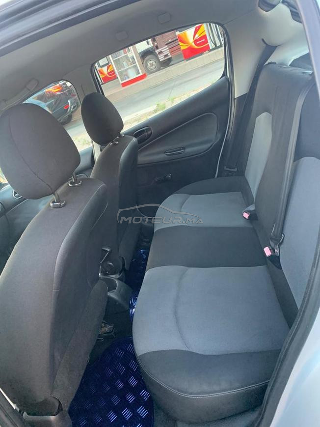 Peugeot 206 clima Essence 1 er main 