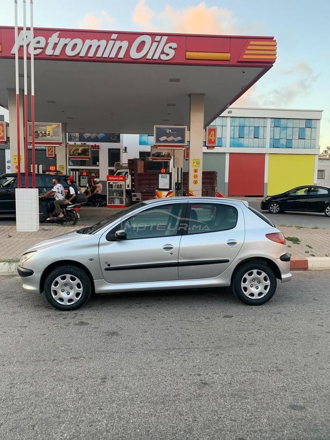 Peugeot 206 clima Essence 1 er main 