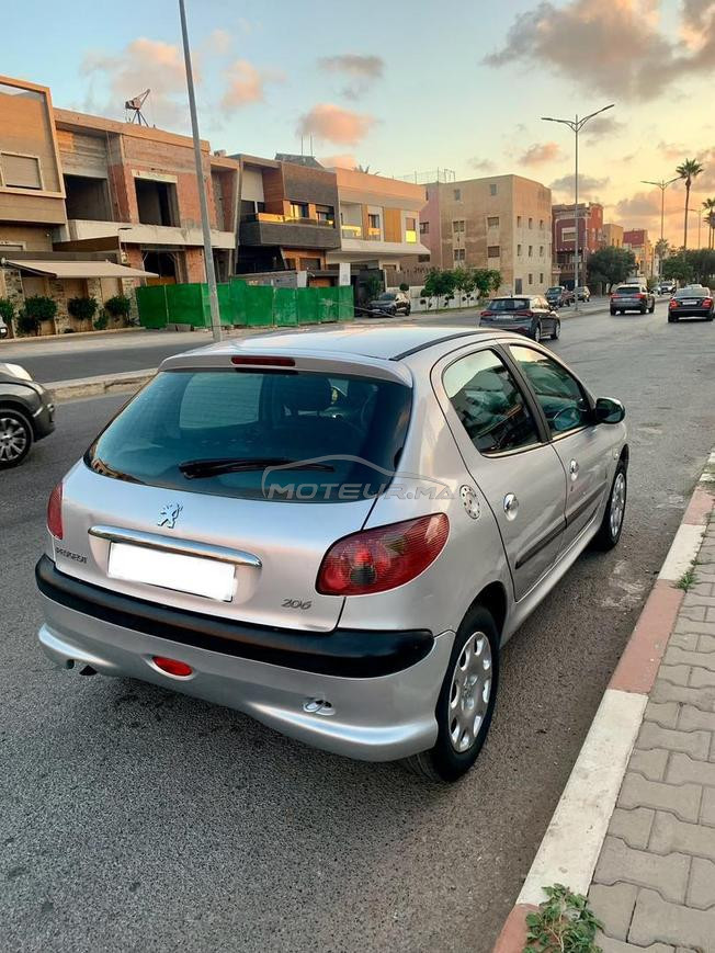 Peugeot 206 clima Essence 1 er main 