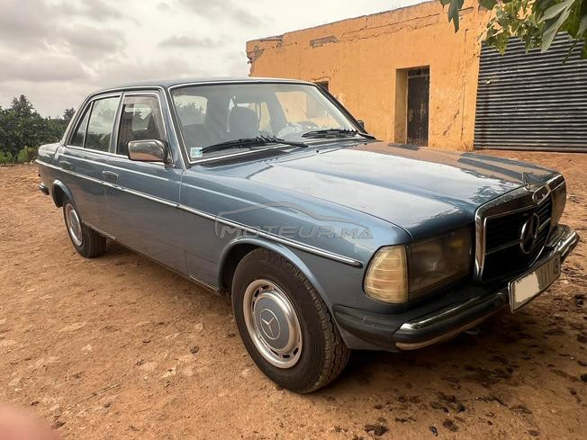 Mercedes 240