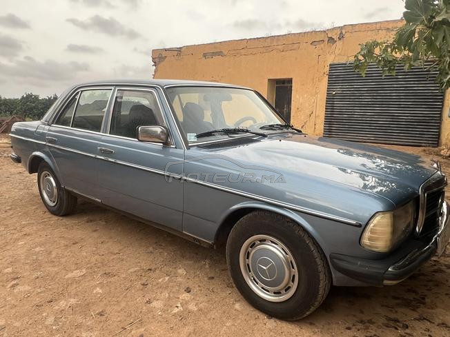 Mercedes 240