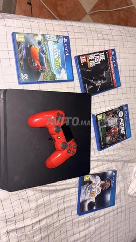 PS4 Slim 500Go (PS Plus Premium/4CDs) - 2