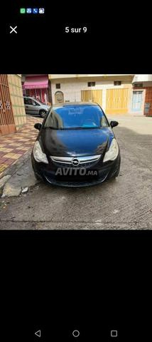 Opel Corsa essence manuelle 2013 à Meknès