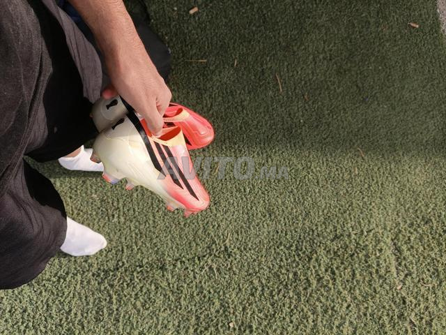 حذاء رياضي أصلي بحالة ممتازة – مقاس [42) - 2
