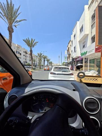 Peugeot Partner Diesel Manuelle 2015 à Agadir - 2