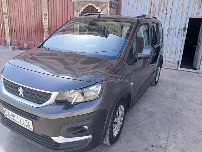 Peugeot rentre à vendre