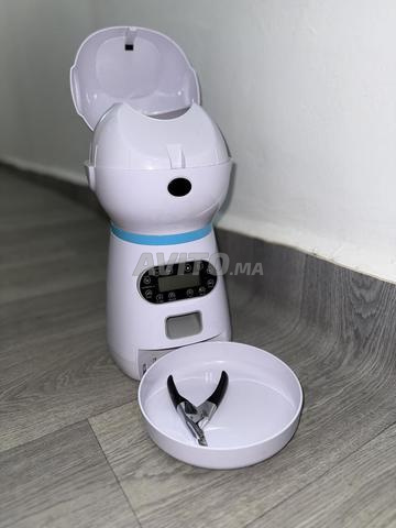 Distributeur automatique de nourriture pour animaux de compagnie - 2