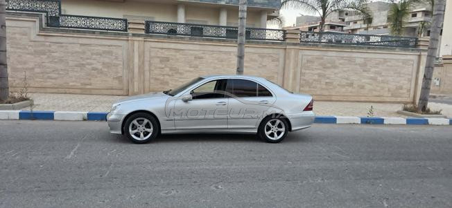 Mercedes-Benz 220 Diesel Automatique 2004 à Nador