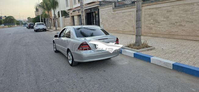 Mercedes-Benz 220 Diesel Automatique 2004 à Nador
