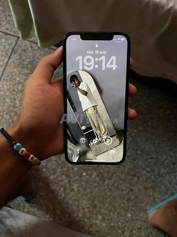 iPhone 12 normal - 2